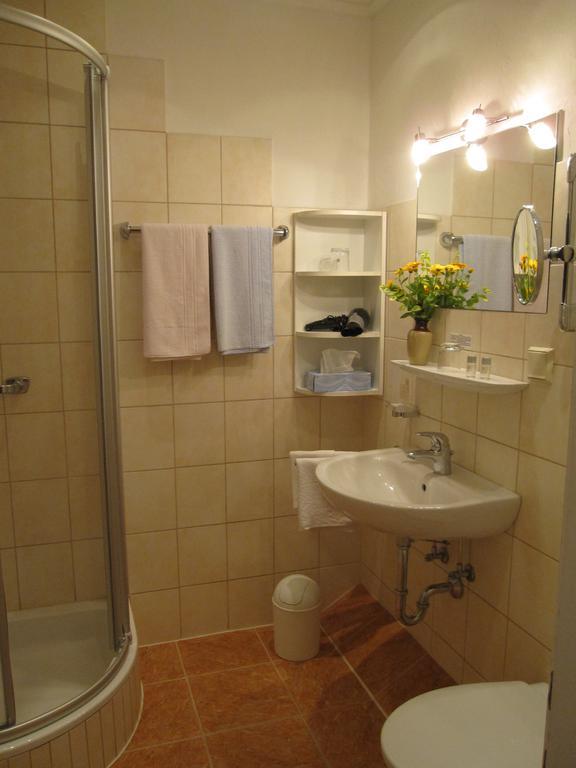 Kur- und Gästehaus Villa Anna Bad Hofgastein Zimmer foto