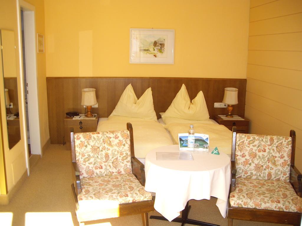 Kur- und Gästehaus Villa Anna Bad Hofgastein Zimmer foto