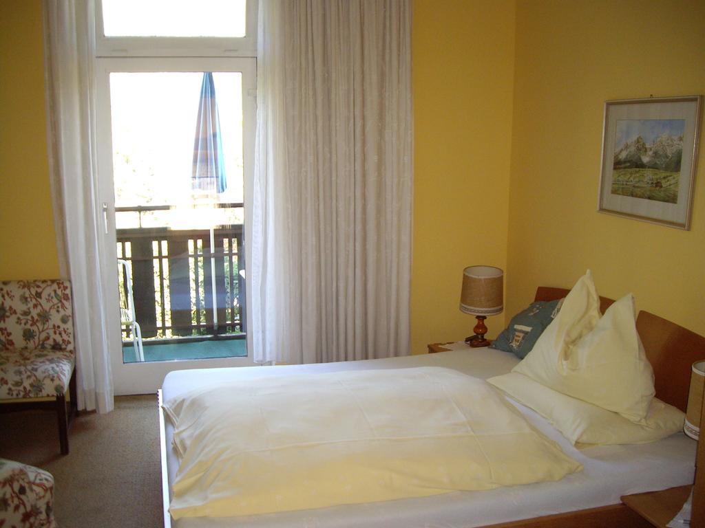 Kur- und Gästehaus Villa Anna Bad Hofgastein Zimmer foto